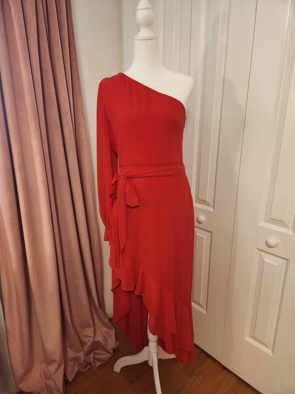 Badgley Mischka One-Shoulder Scarlet Ruffle Dress